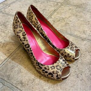 Lilly Pulitzer Womens Gold Cheetah Print Peep Toe Wedge Heels Shoes Size 6.5M